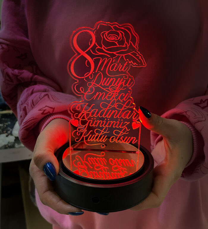 8 mart emekci kadinlar gunu gullu cam fanus arkadasa hediye hediye ci 6739 70 B
